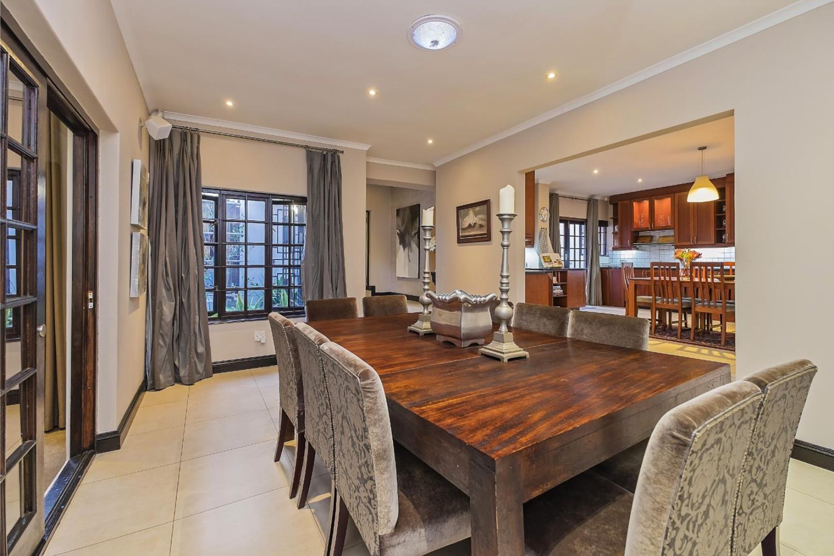 750978_Dining_Room_02.jpg