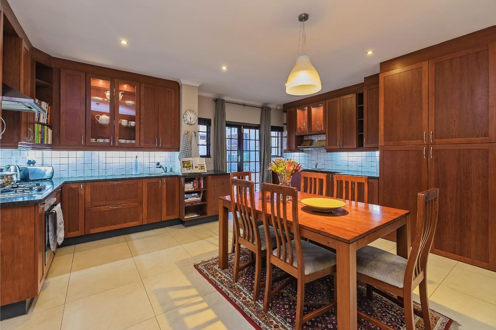 750978_Kitchen01.jpg