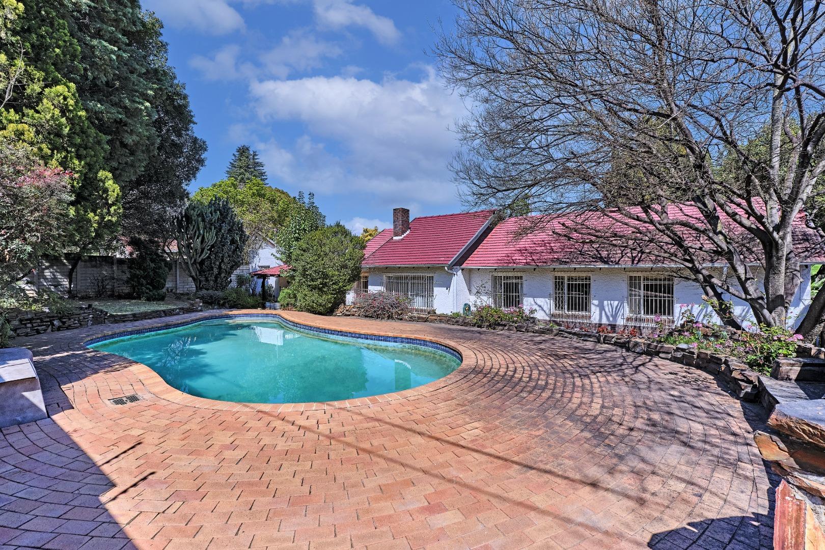 754614_Garden___Pool.jpg