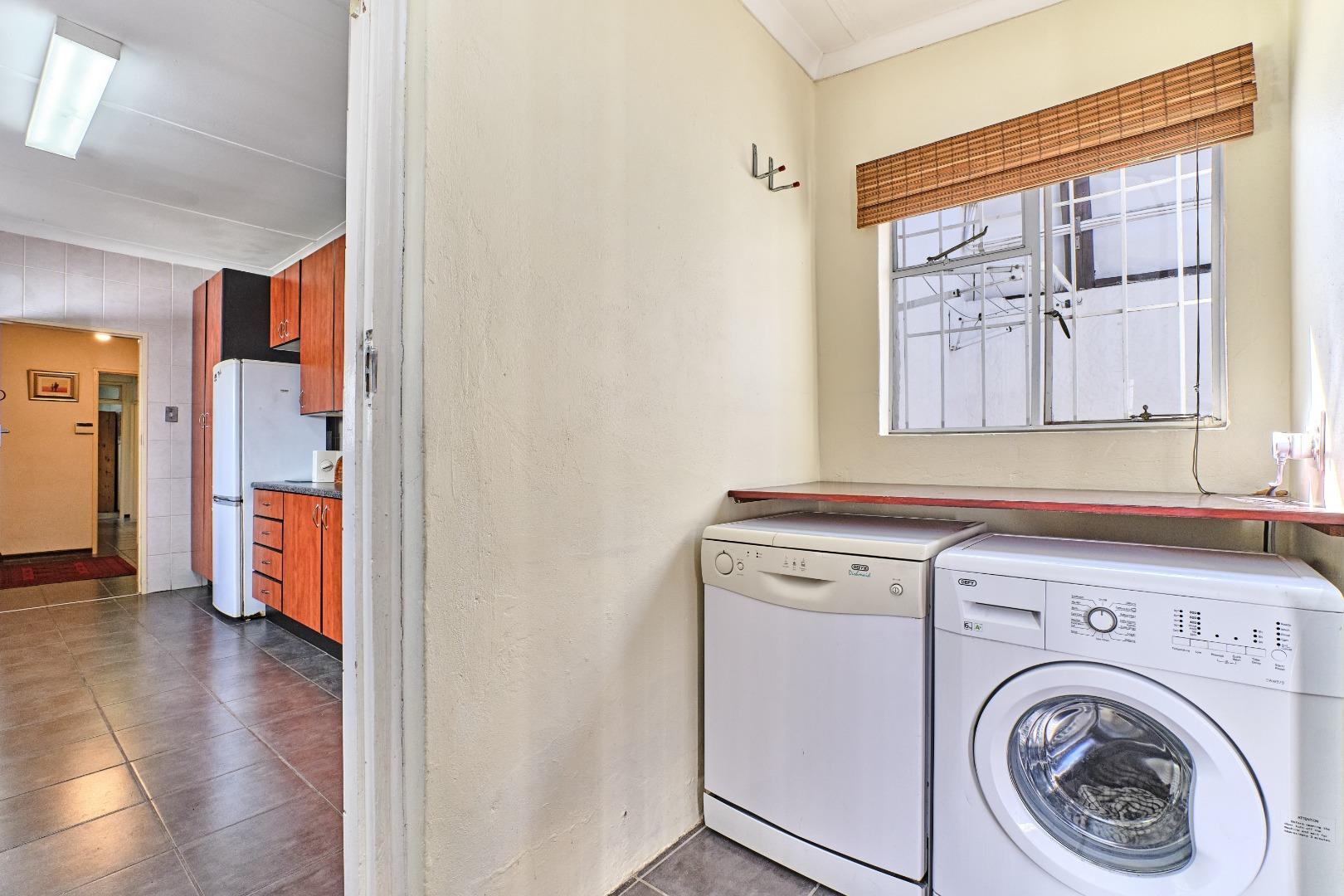754614_Laundry.jpg